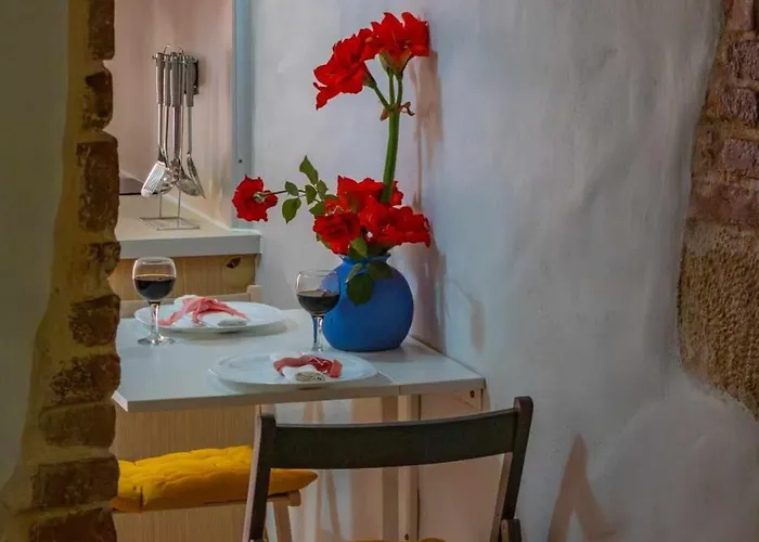 Mythos -old Town-old Harbour Chania アパート *