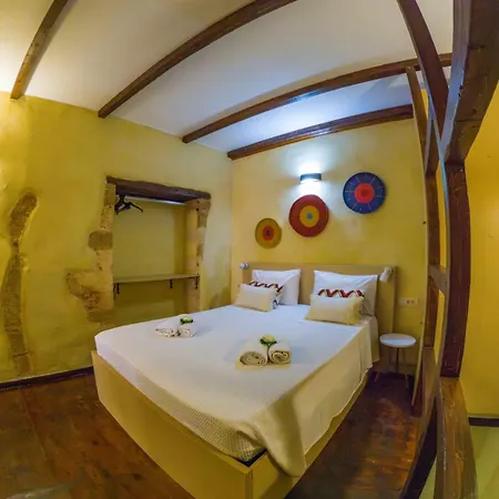 Mythos -old Town-old Harbour Chania * خانيا