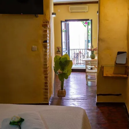 Mythos -old Town-old Harbour Chania